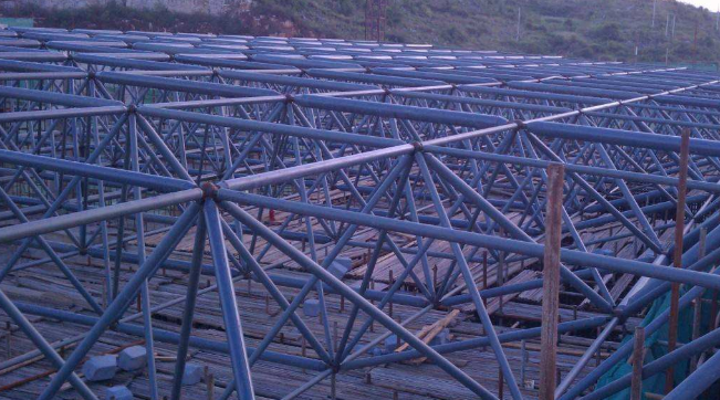 南充概述网架加工中对钢材的质量的过细恳求